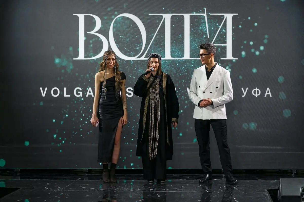 Осенний показ Volga Fashion Week UFA − готика, венецианские мотивы и этноэстетика