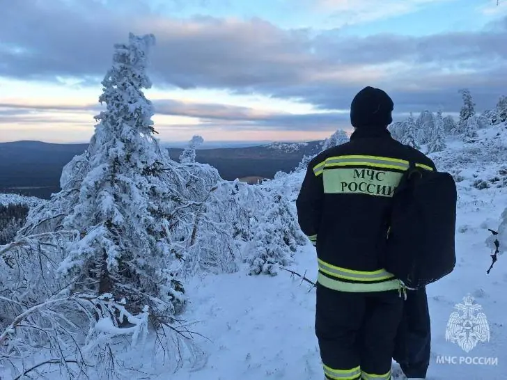 Туристку из Челябинска нашли живой после четырёх дней в горах