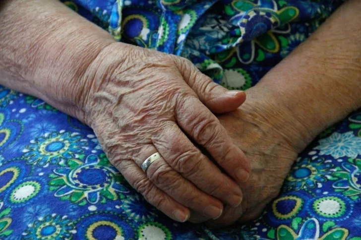 Уроки долгожительницы: 101-летняя Бабетта Хьюз поделилась секретами долгой и счастливой жизни