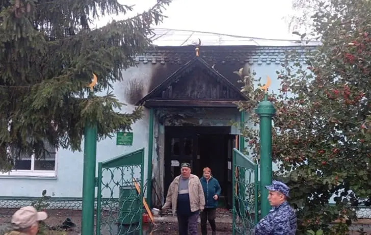 Скейтбордист с горящими штанами поджег мечеть в Башкирии
