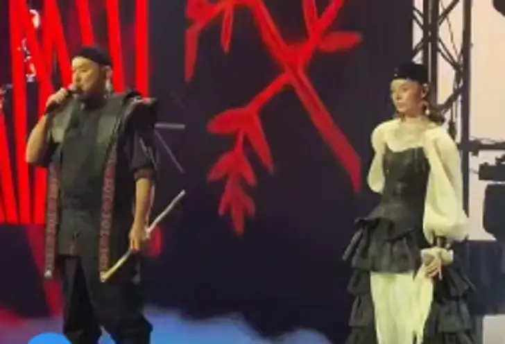 AY YOLA выступили на «Песне года-2025»