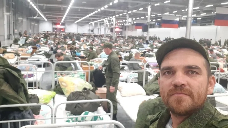 В Татарстане жена мобилизованного многодетного отца с заболеванием называет его призыв похищением и обещает взять штурмом военкомат