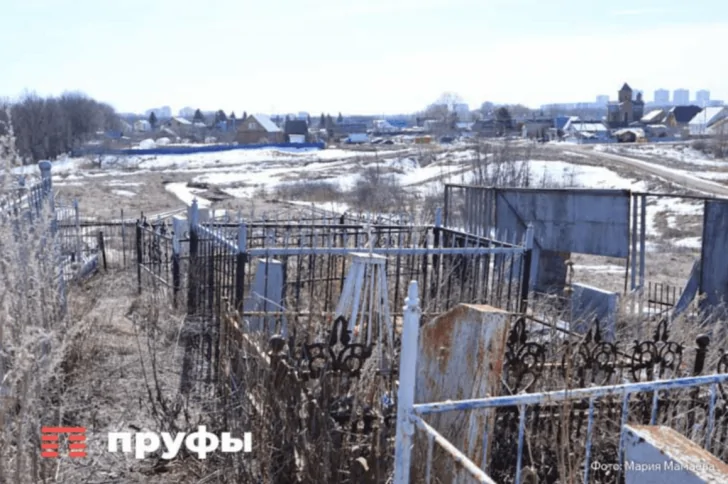 «Хоронили в ближайшем лесу»: чем опасно затопление скотомогильников, кладбищ и свалок времен СССР