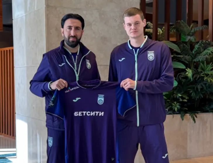 Пьяный футболист ЦСКА Илья Агапов задержан в Уфе