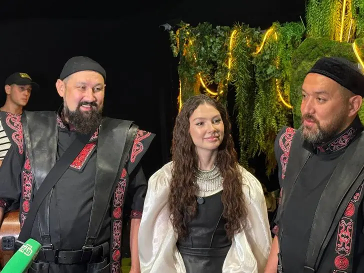 AY YOLA объявили пол будущего ребенка