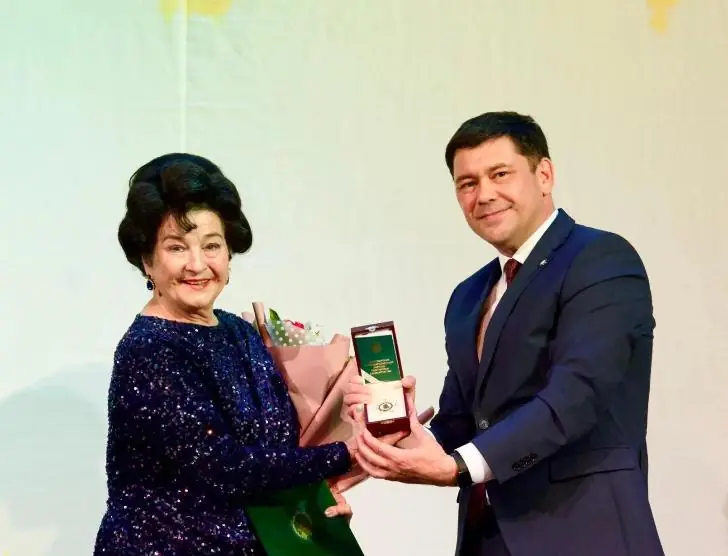 Народная артистка Башкортостана и Татарстана Ильсияр Газетдинова получила орден Салавата Юлаева