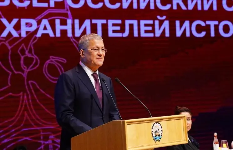 «Может, реальность будете показывать, как народ живет?»: о чем люди кричат Хабирову и без прямой линии 