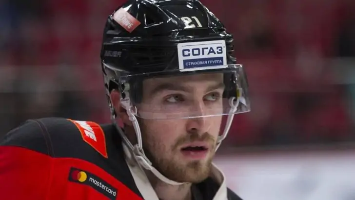 В Уфе нападающего «Металлурга» оштрафовали за покупку военного билета 