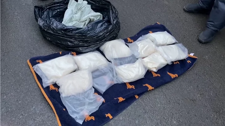 В Татарстане задержали курьера, перевозившего в Уфу и Челябинск 13 килограммов наркотиков
