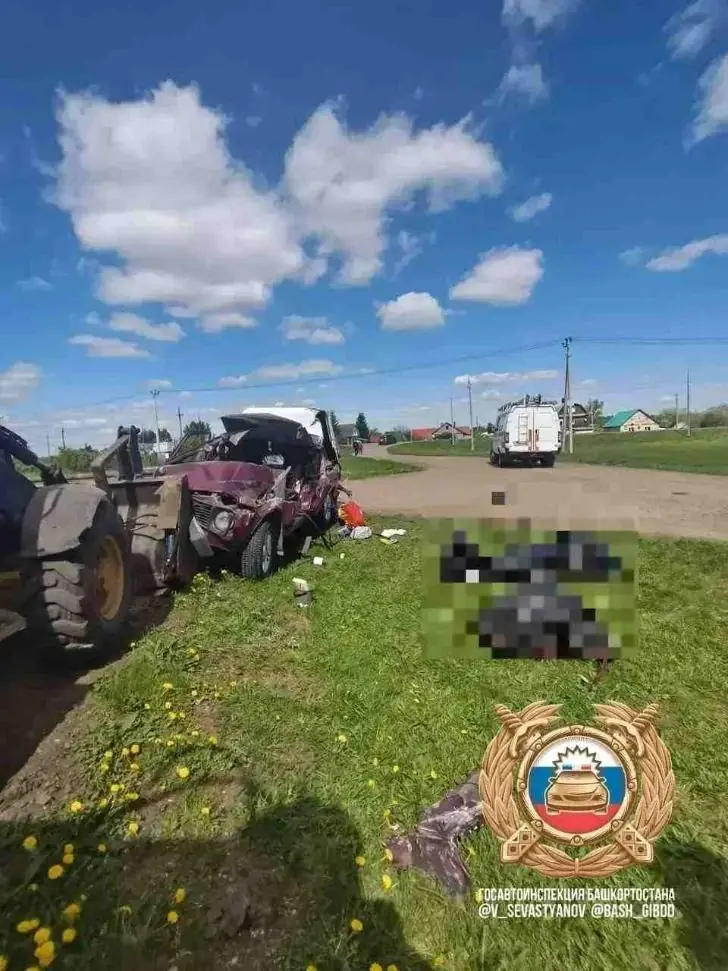 Мужчина из Башкирии погиб в смертельной аварии с грузовиком и трактором