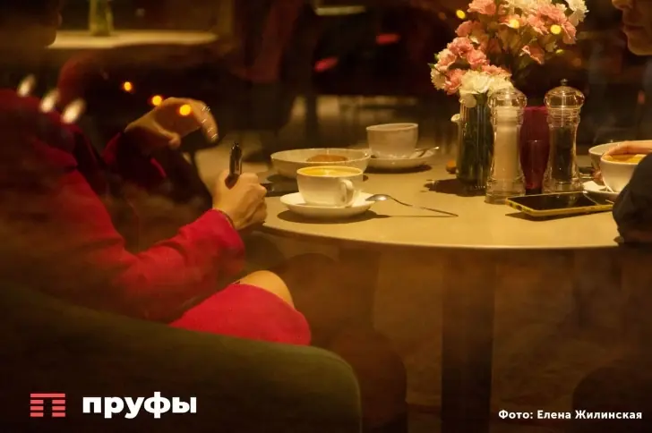 «Премия за свидание»: молодым парам предложили выплачивать от 100 тысяч рублей за создание семьи