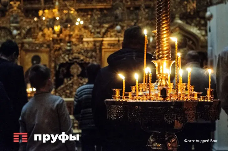 Протоирей предложил закидывать плохих артистов тухлыми яйцами