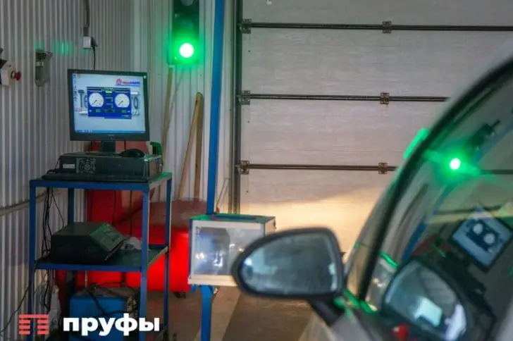 Схемы обмана на шиномонтаже: за что водители платят лишнее