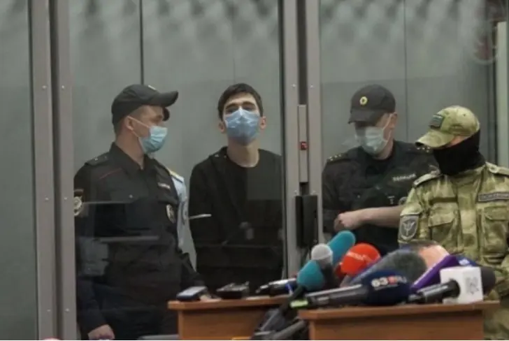 Более 23 млн рублей приставы взыскивают с «казанского стрелка» Ильназа Галявиева