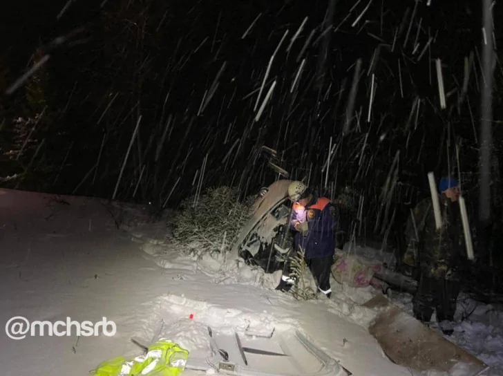 Появилось видео и фото с места смертельного крушения вертолета в Башкирии 