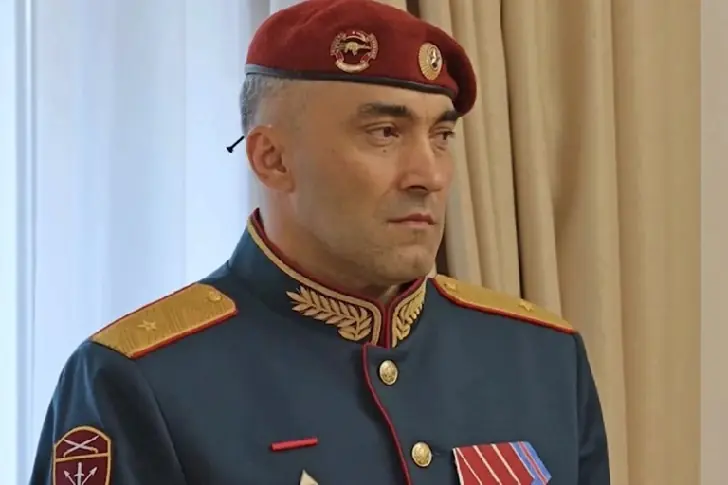 Уроженец Башкирии получил «Золотую Звезду»: за что генерал Гарифуллин стал Героем России?