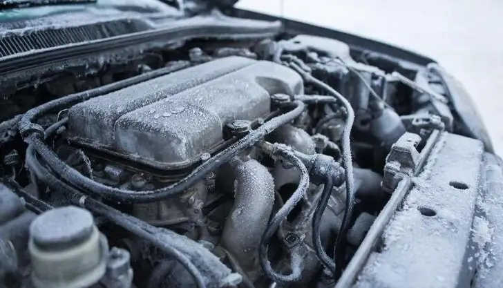 Экономия бензина и никакого износа: сколько минут нужно греть двигатель зимой