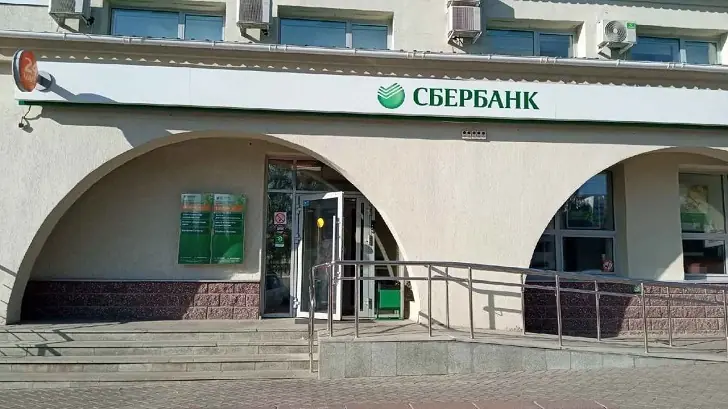 Владельцам iPhone вернули бесконтактную оплату. Вот как ей пользоваться