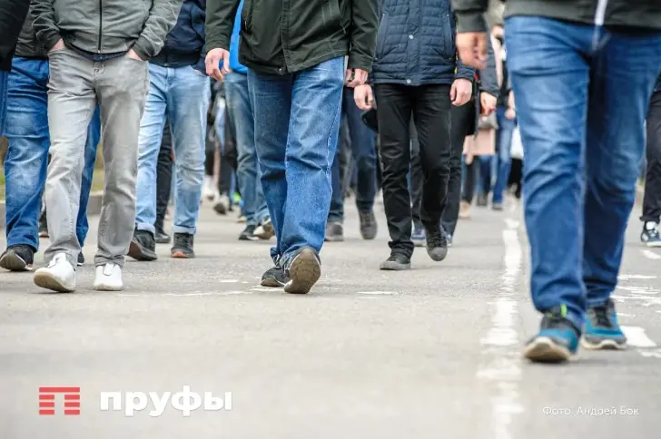 В России набирает обороты обратная миграция: молодые люди возвращаются к родителям вместо карьеры в мегаполисе