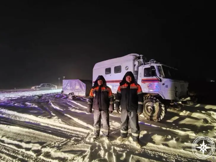 «Айда, чай попьем, пока на дороге буран». В Башкирии на трассах открыли пункты обогрева