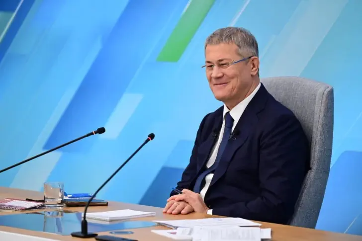  Глава Башкирии празднует 62-летие 