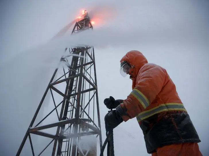 «Мы зато в Алабугах месяцами за станками не стоим». Вахтовик из Башкирии высказался, почему любит свою работу