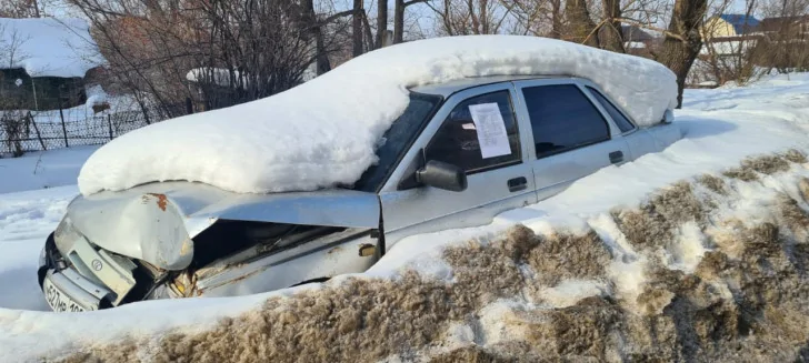 19 бесхозных подорожников: в Уфе прошел рейд по брошенным машинам