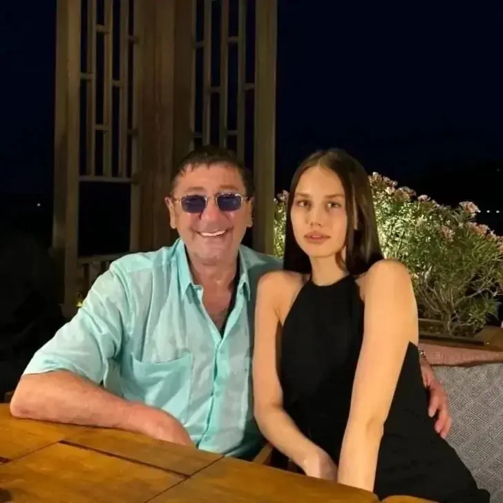 Молодая невеста Лепса сорвалась на Боню: «Чья-то любовница»