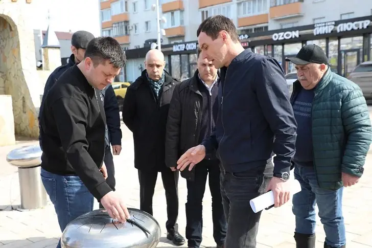 «Объект не принят»: мэр Уфы выразил недовольство обновленной аллеей рядом с Театром кукол