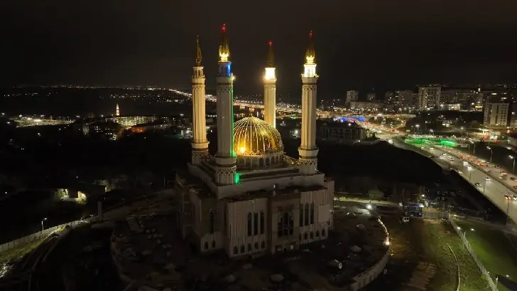 «С помощью Всевышнего…»: Хабиров о строительстве мечети «Ар-Рахим»