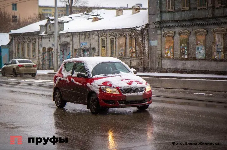 Автоэксперт дал важный совет по защите радиатора в зимнюю слякоть