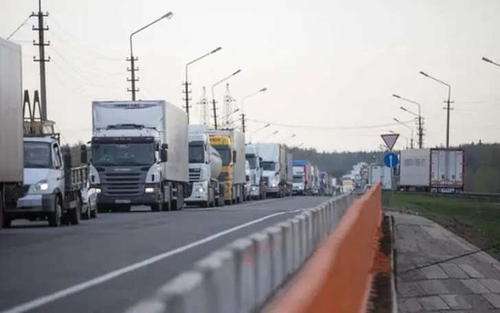 На трассах Башкирии ограничат движение грузового транспорта − подробности