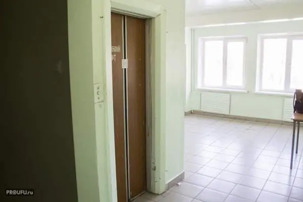 В Минстрое проинформировали, когда в России отремонтируют лифты