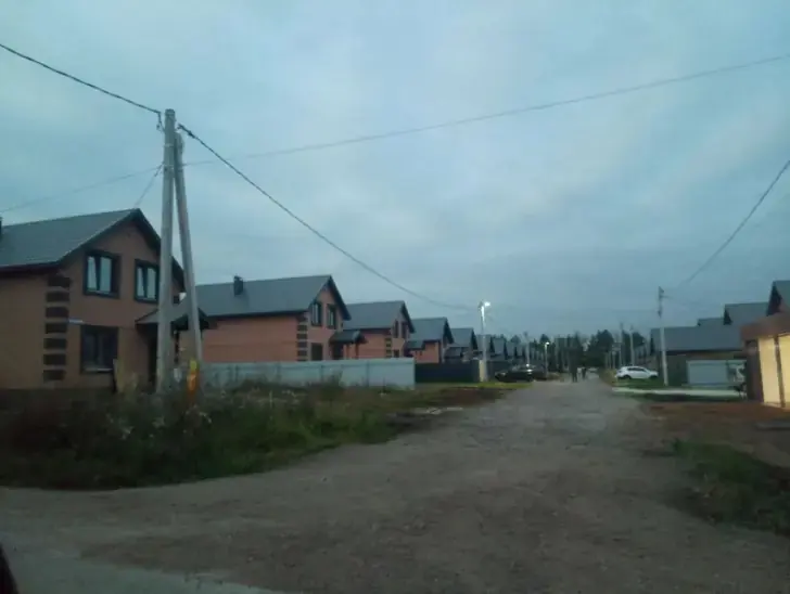 «Хватит сюда заселяться!»: жители поселка под Уфой возмущены перенаселением поселка