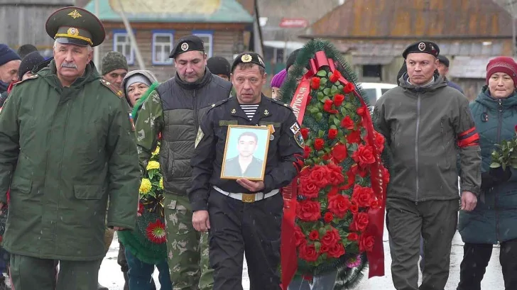 «Старался всегда поддерживать маму»: в Башкирии простились с бойцом СВО