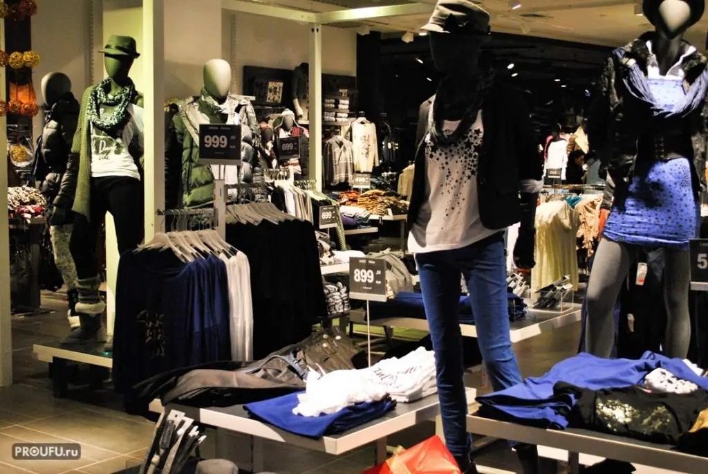 Почему россияне рванули в секонд-хенды: не только из-за денег 