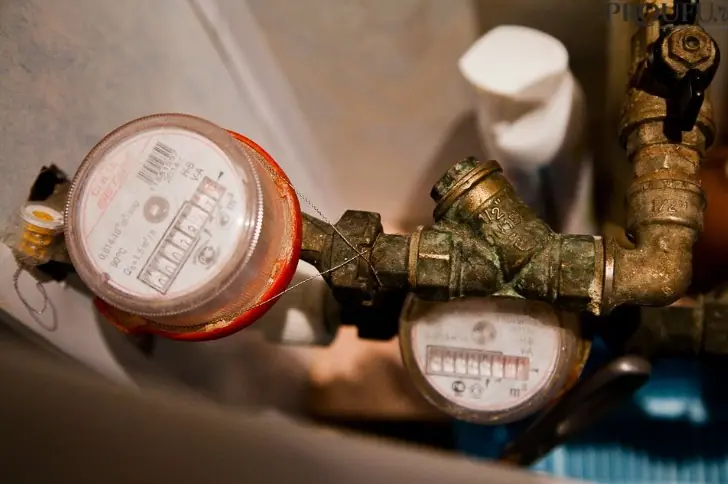 В России за отсутствие счетчиков холодной воды введен двойной тариф