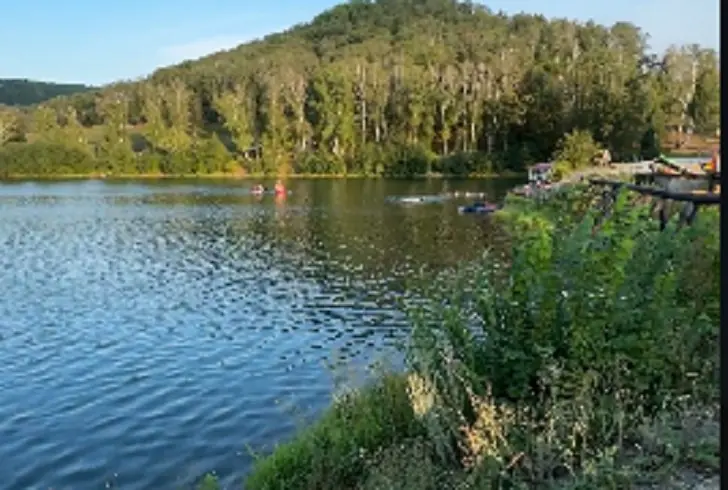 Скрытый между гор кристально чистый водоём обнаружен в Башкирии