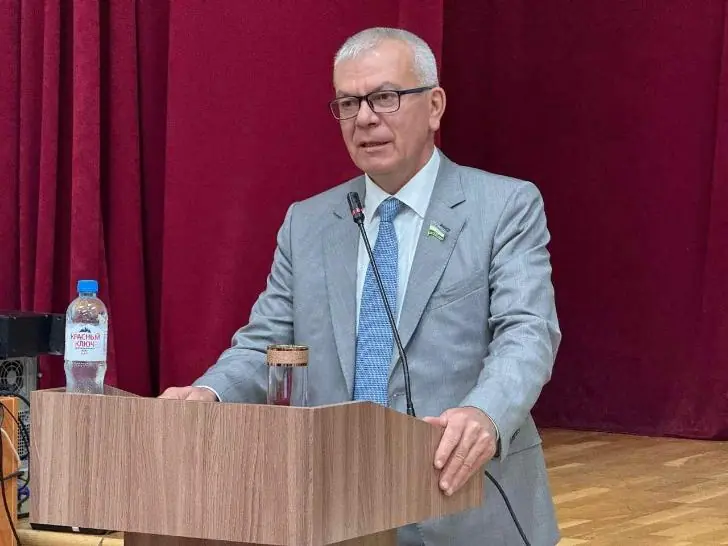 Салават Хусаинов временно возглавит парламент Башкирии