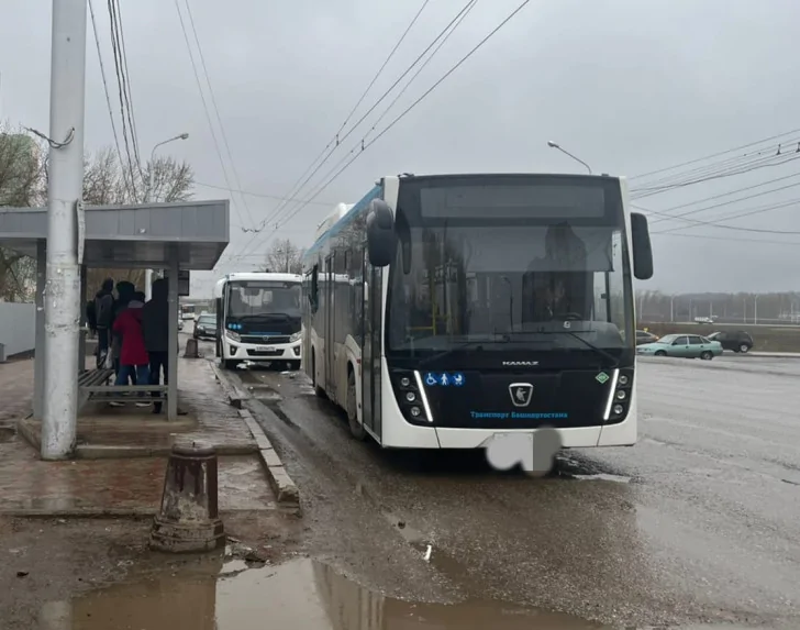 В Уфе столкнулись два автобуса с пассажирами