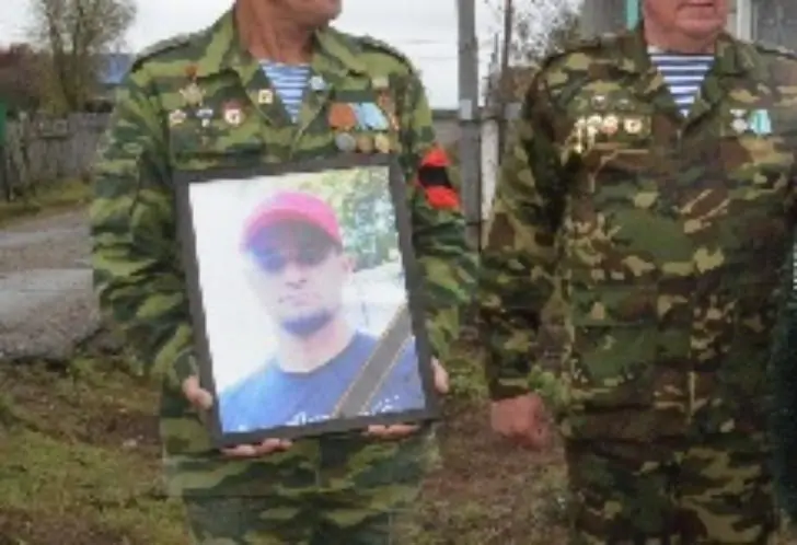 «Не служил в армии»: в Башкирии простились с 34-летним бойцом СВО