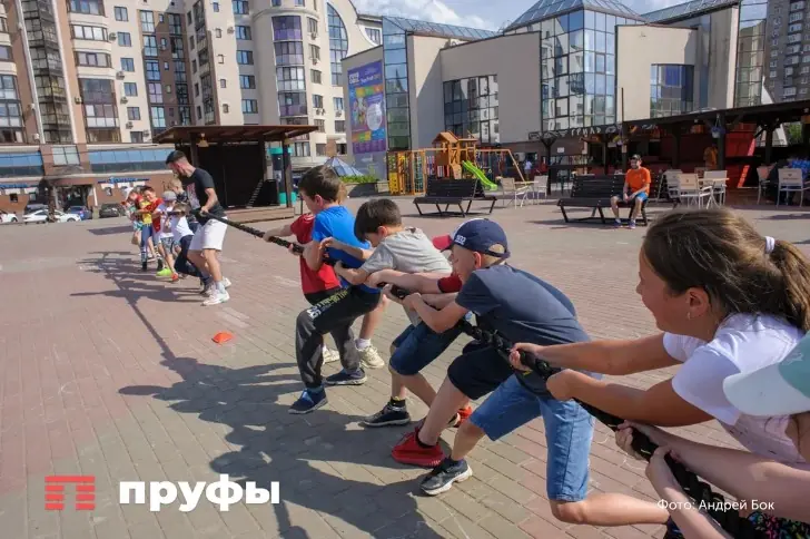 Правительство планирует регулировать поведение молодежи 