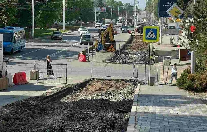 В Уфе на улице Гафури из-за реконструкции сетей ограничено движение – подробности