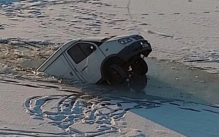 В Башкирии на реке Белой под лед провалился водитель на «Газели»