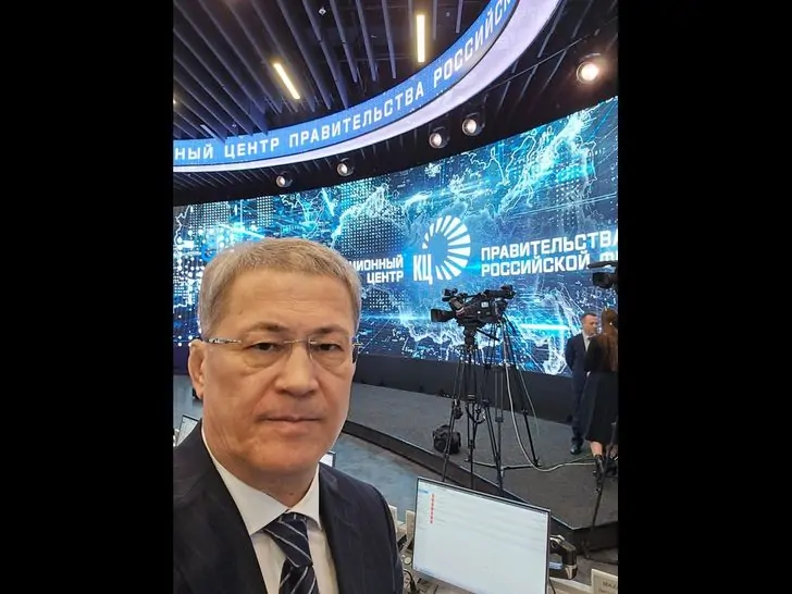 Глава Башкирии снова улетел в Москву