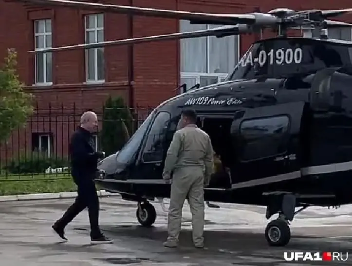 Премьер Башкирии покинул сельский сабантуй на элитном итальянском вертолёте стоимостью свыше 100 миллионов рублей