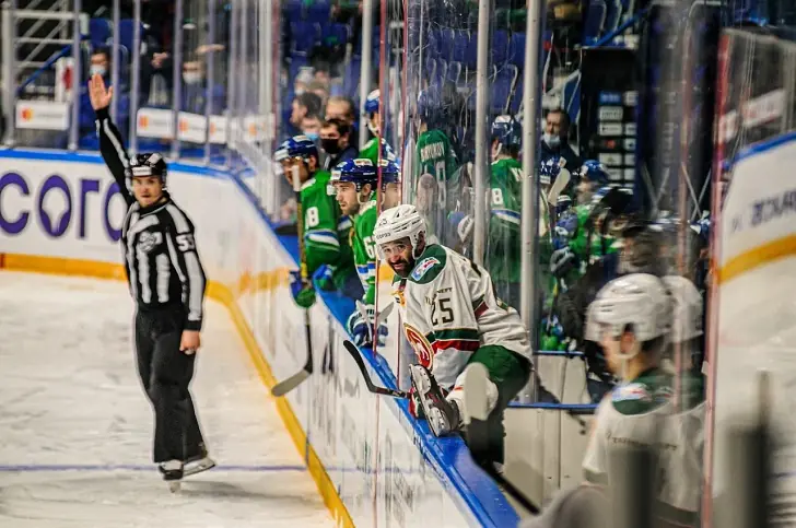 Миллионы на билетах, а денег нет. Куда ушли деньги «Салавата Юлаева»