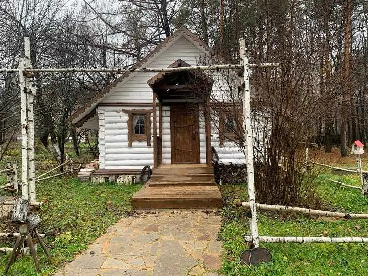 «Я не смотрю в эти зеркала»: как в деревне Балтика белорусы живут по соседству с духами и другими народами