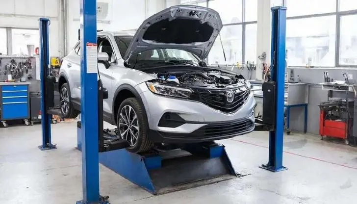 Купил и кочую по сервисам: почему гибридные машины постоянно ломаются