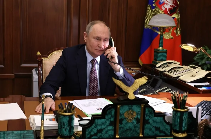 Путин ограничил сроки содержания лиц без гражданства